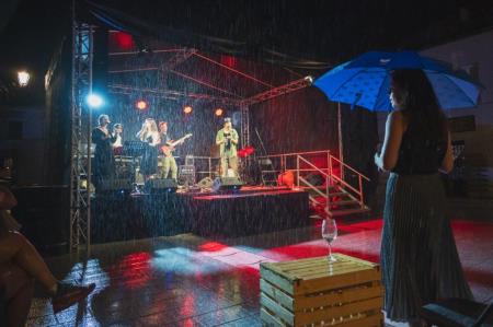 3. nagrada: Žarko Petrovič za fotografijo Pod dežnikom